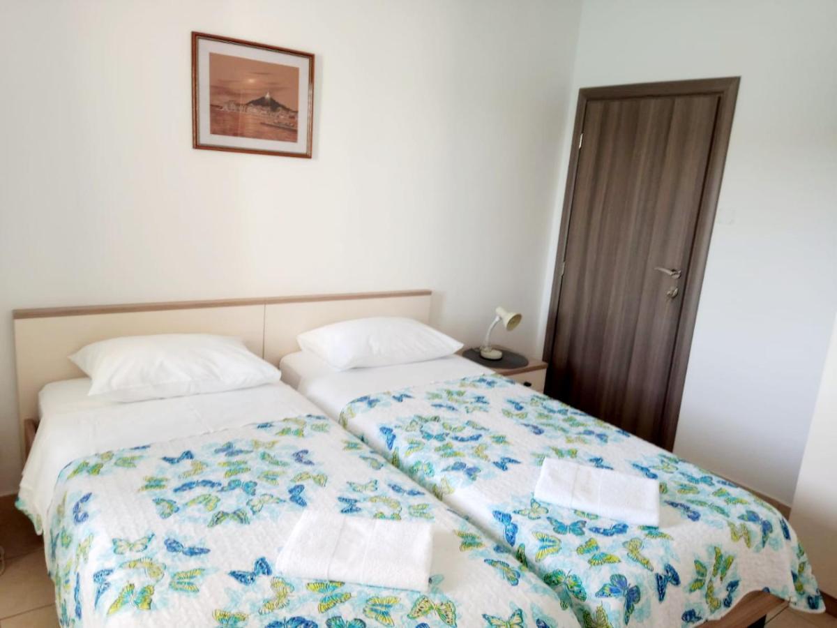 Apartment Luna Tribunj Tribalj المظهر الخارجي الصورة