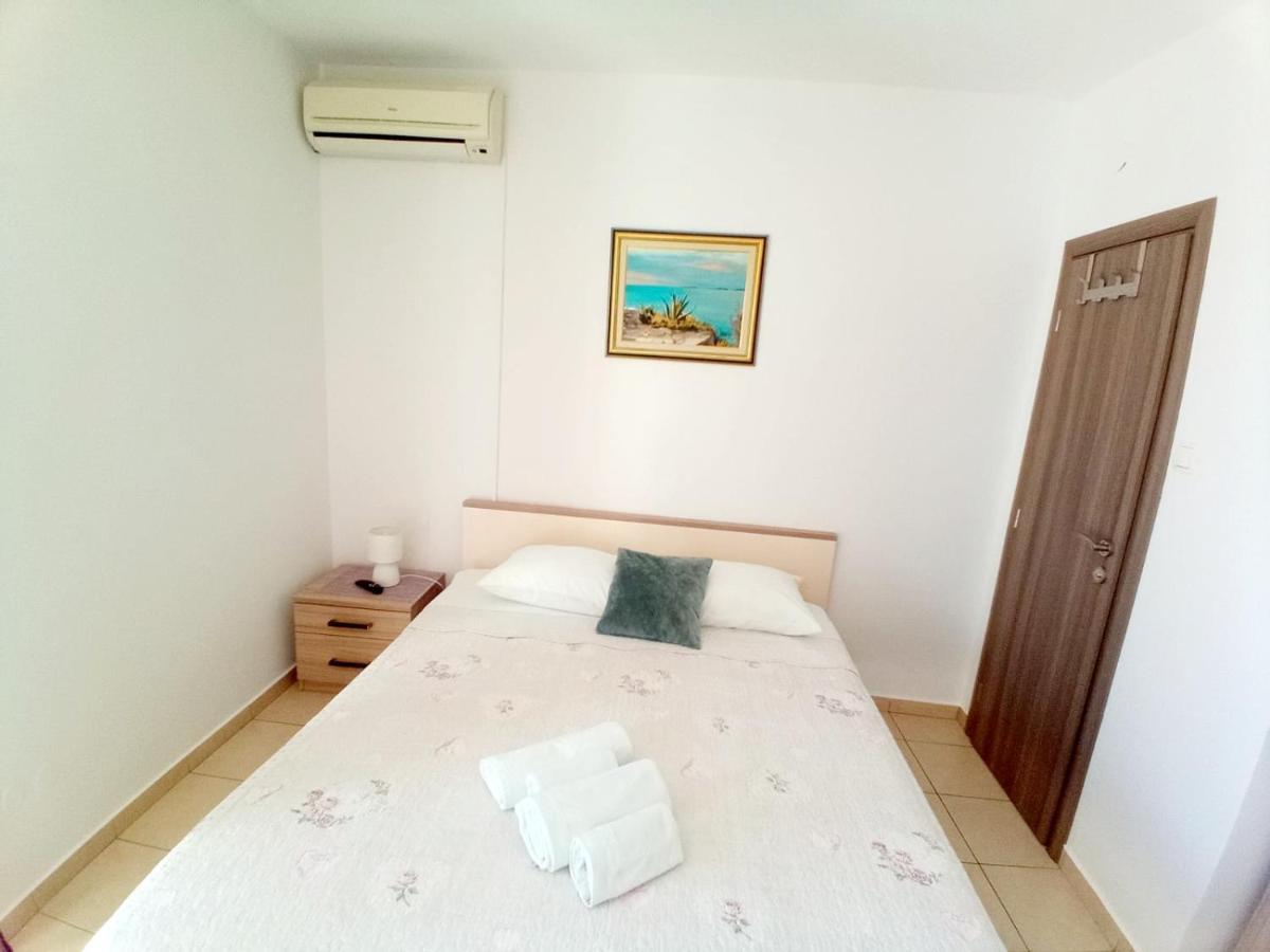 Apartment Luna Tribunj Tribalj المظهر الخارجي الصورة
