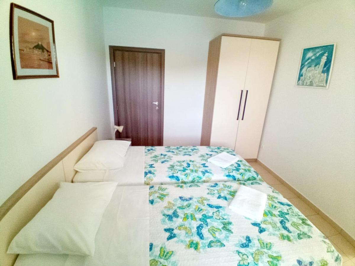 Apartment Luna Tribunj Tribalj المظهر الخارجي الصورة