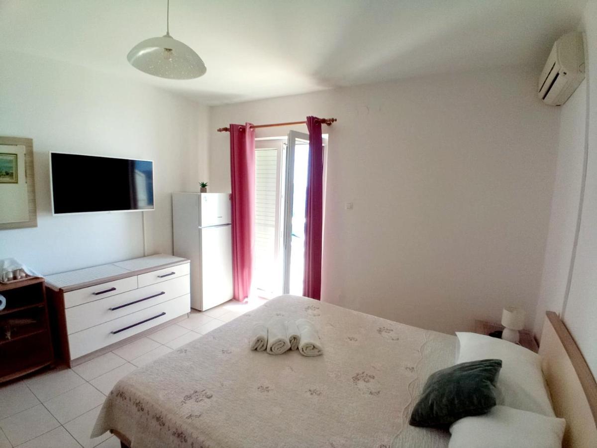 Apartment Luna Tribunj Tribalj المظهر الخارجي الصورة