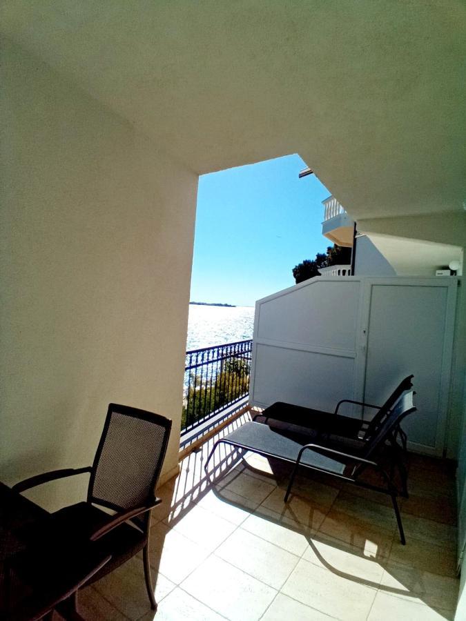 Apartment Luna Tribunj Tribalj المظهر الخارجي الصورة