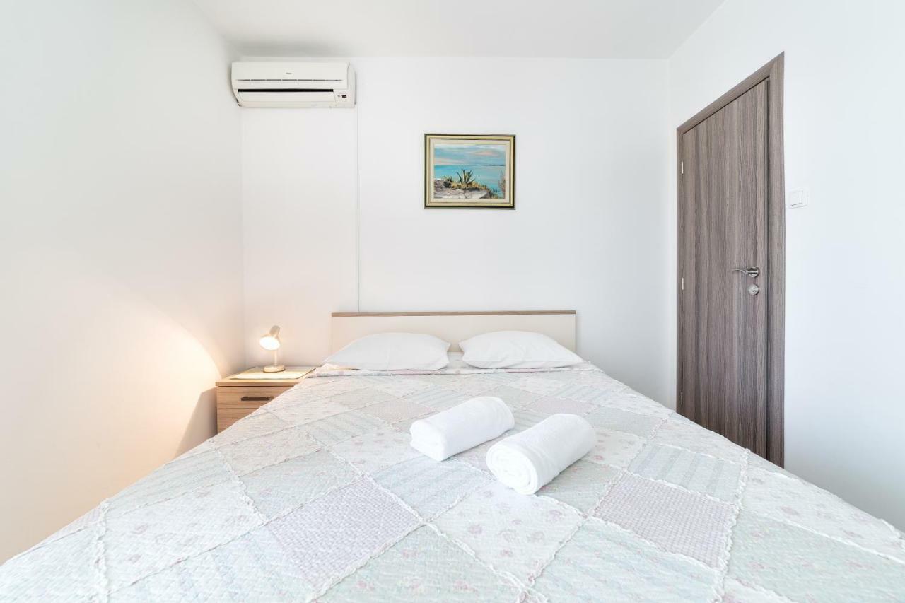 Apartment Luna Tribunj Tribalj المظهر الخارجي الصورة